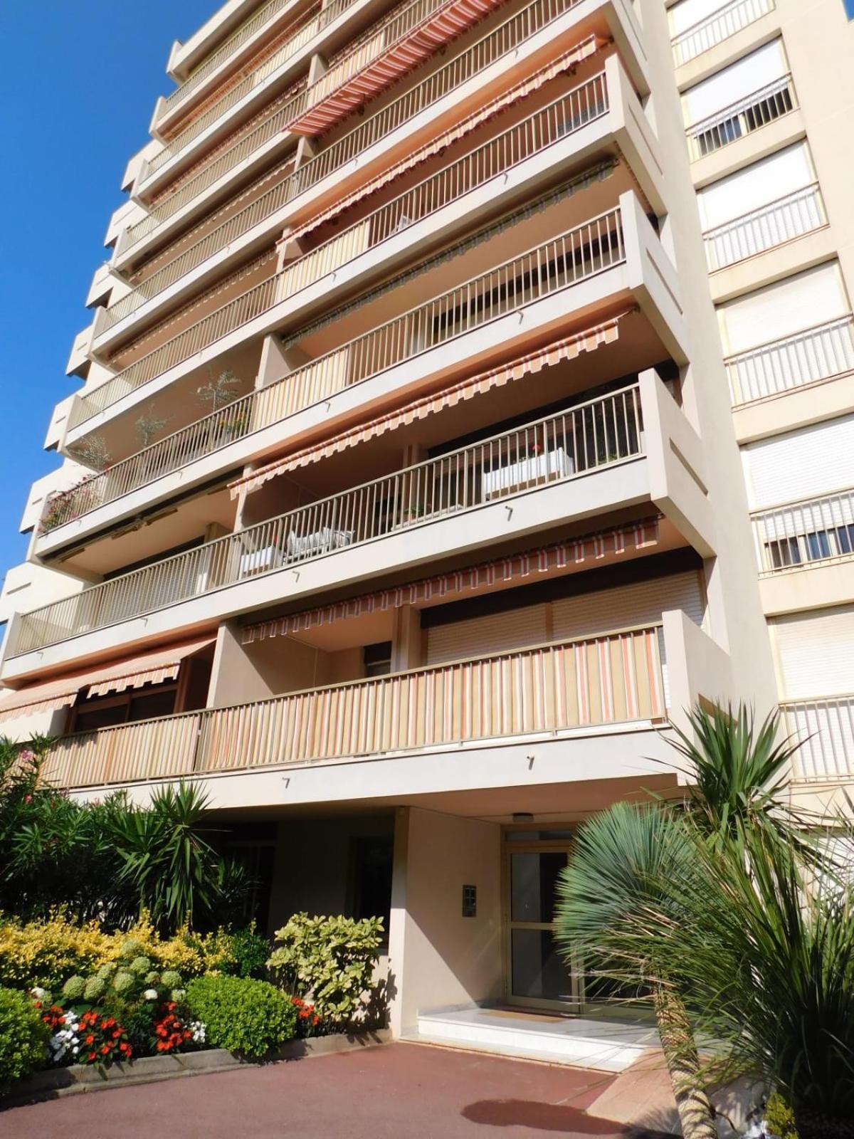 Charming T2 Eden Park With Swimming Pool Private Parking Apartment ฌวง-เลส์-แป็งส์ ภายนอก รูปภาพ